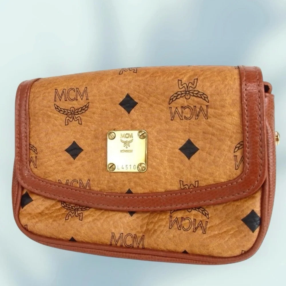 MCM Visettos Leather Pouch- Germany 😍🔥